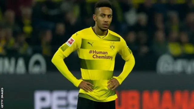 Pierre-Emerick Aubameyang ayaa 31 gool dhaliyay 32 kulan oo uu ka dheelay koobka Bundesliga sannadkii hore