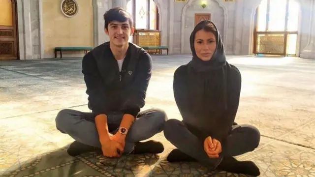 ماریا کوماندنایا به همراه سردار آزمون