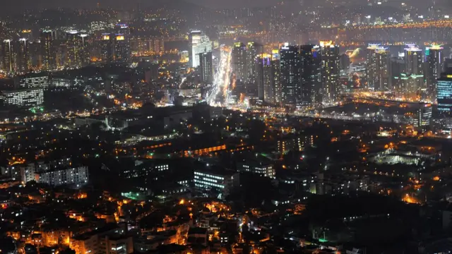 กรุงโซลในยามค่ำคืน