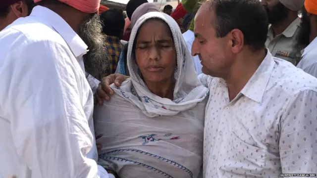 ਮਾਰੇ ਗਏ ਜਵਾਨਾਂ ਦਾ ਫੌਜੀ ਸਨਮਾਨਾਂ ਨਾਲ ਅੰਤਿਮ ਸੰਸਕਾਰ