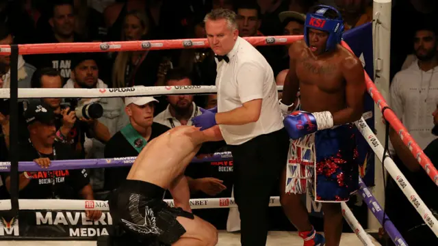 бой блогеров