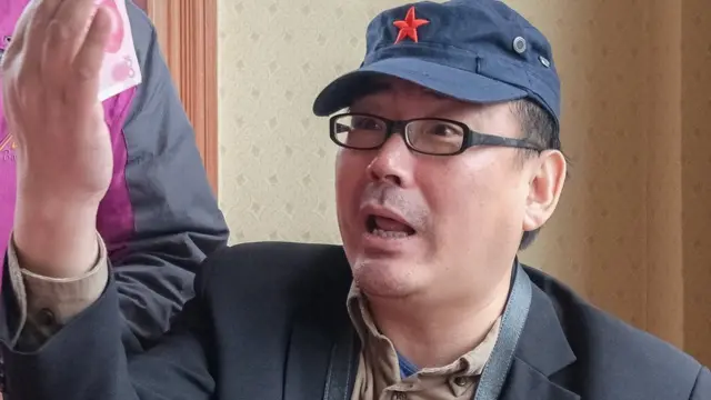 杨恒均在西藏游览