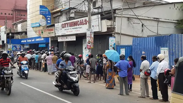 கொரோனா வைரஸ்: அச்சுறுத்தலில் மூன்று மாவட்டங்கள் - இலங்கையின் நிலை என்ன?