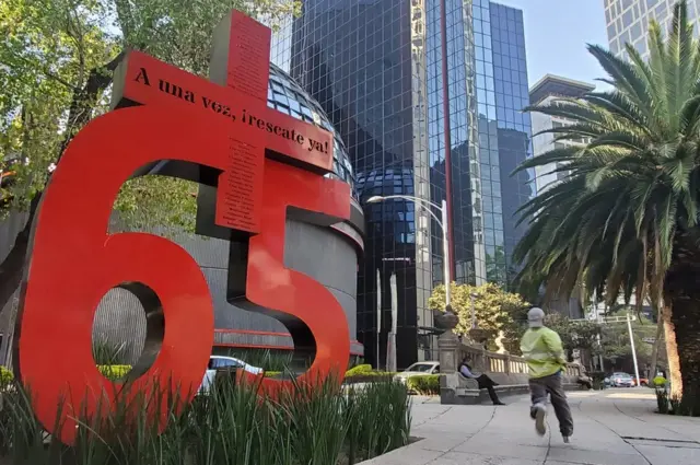Antimonumento a los 65 mineros muertos en Pasta de Conchos.