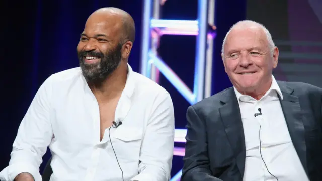 Jeffrey Wright y Anthony Hopkins, actores de la serie Westworld