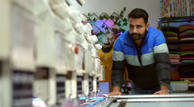 بالکار پس از یک سال اقامت در تورنتو به کشورش بازگشت