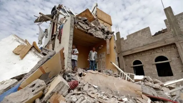 यमन युद्धमा ६५ प्रतिशतभन्दा बढीको मृत्यु साउदी नेतृत्वको गठबन्धनले गरेको हवाई हमलाका कारण भएको बताइन्छ