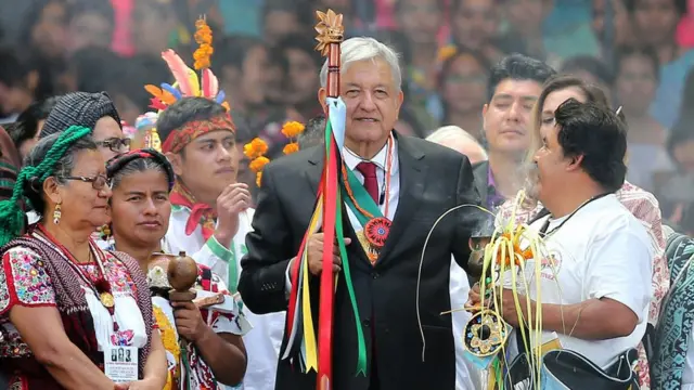 Toma de protesta de AMLO: Andrés Manuel López Obrador saca su parte más  indigenista en la fiesta del Zócalo - BBC News Mundo