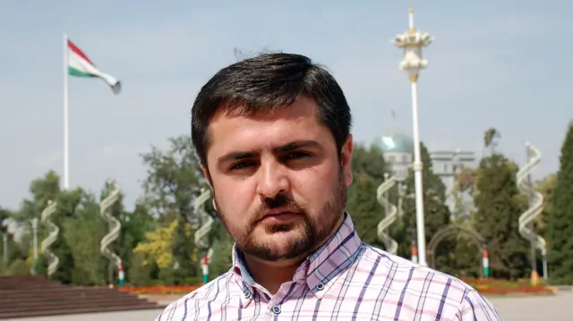 ارشاد سلیمانی، روزنامهنگار تاجیک و تحلیلگر مسائل سیاسی