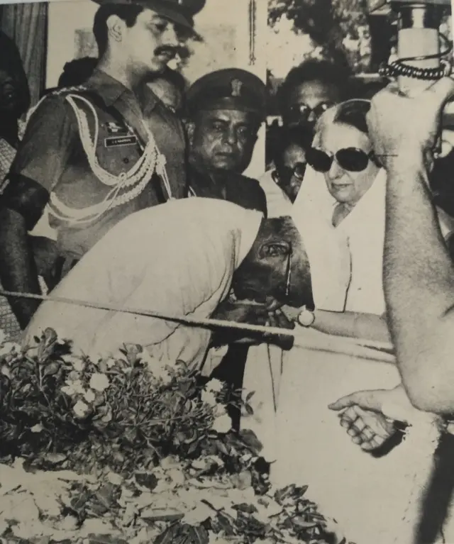 संजय गांधी, इंदिरा गांधी, नीलम संजीव रेड्डी