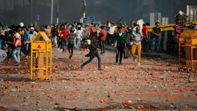 दिल्ली में हिंसा