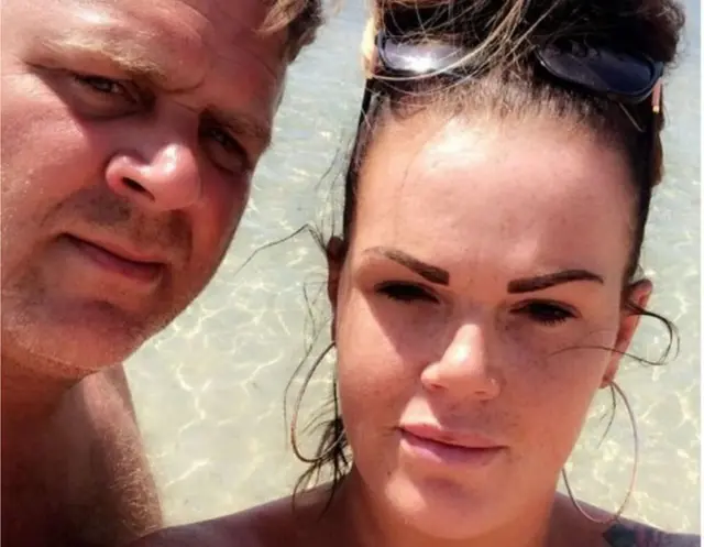 ካረን ከባለቤቷ ጋር