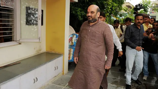 25 જુલાઈ 2010, અમિત શાહ સીબીઆઈ અધિકારીઓ સાથે