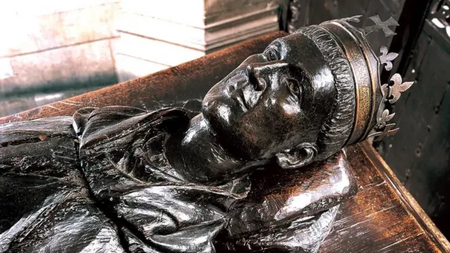 Надгробие Генриха V в Вестминстерском аббатстве