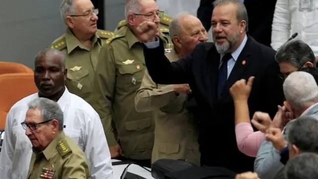 Manuel Marrero Cruz bụbụ minista na-ahụ maka njem nlereanya