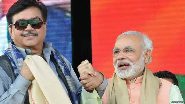 મોદી અને શત્રુઘ્નની તસવીર