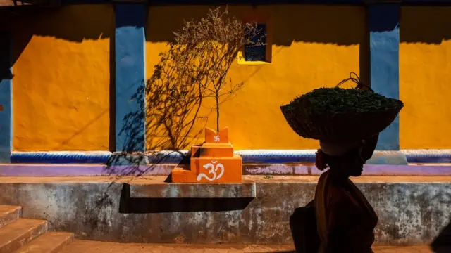 Силуэт женщины