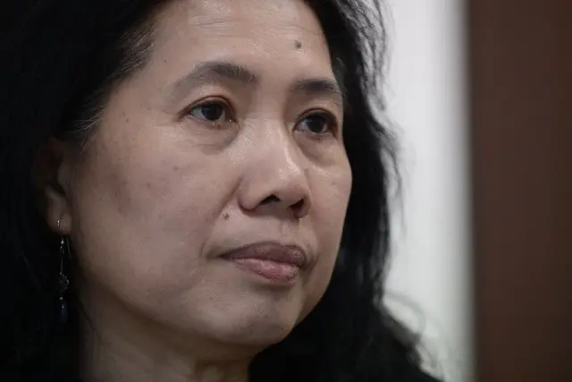 ดร นฤมล ทับจุมพล