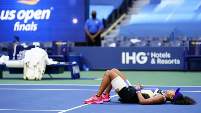 "Naomi Osaka defeat Victoria Azarenka"