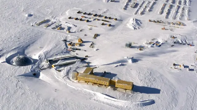 антарктическая станция Амундсен-Скотт