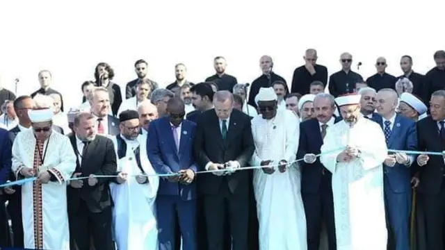 Xafladda Masaajidka weyn ee Camlica lagu furayey