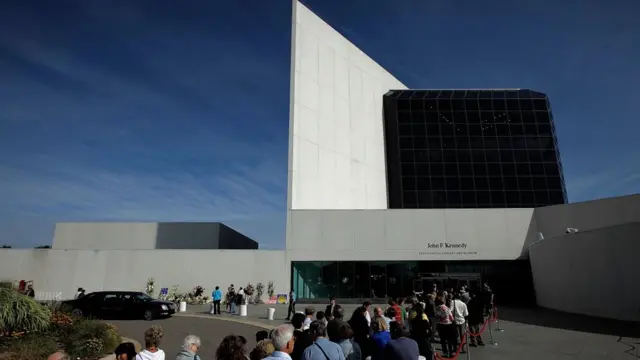 مكتبة كينيدي