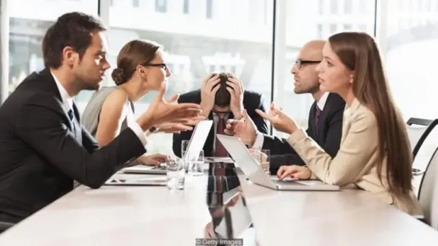 कंपनी की मीटिंग