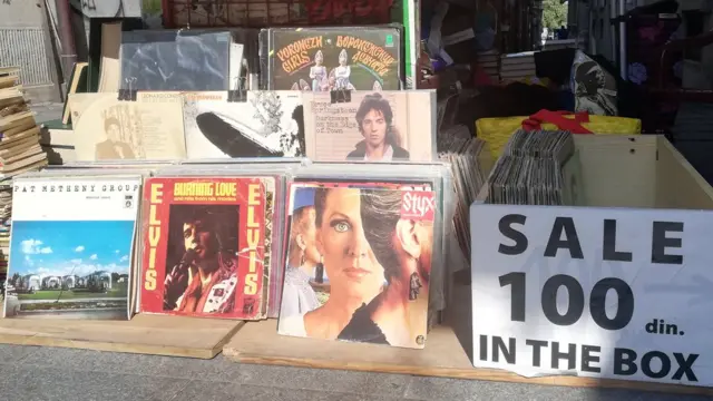 Tezga sa pločama u Beogradu