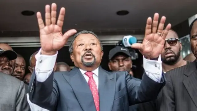 Mbere yo kuja muri politike, Jean Ping yakoze mu Bumwe bwa Afrika