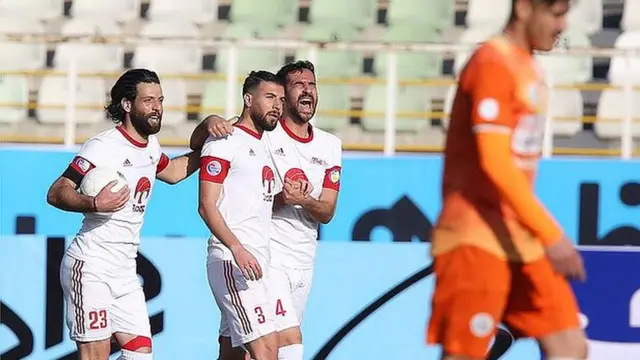 تراکتور تا رده هشتم صعود کرد