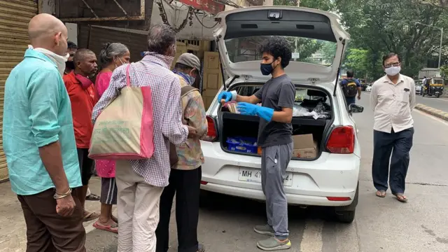 हर्ष आणि हीना मांडविया