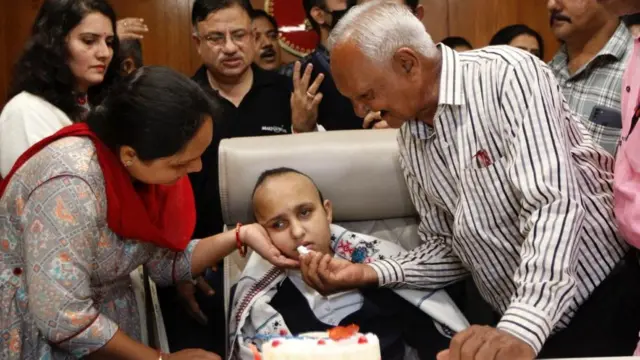 மாவட்ட ஆட்சியர்