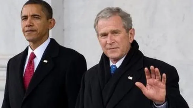 ፕረዚደንት ነበር ባራክ ኦባማ (ፀጋም) ምስ ፕረዚደንት ነበር ጆርጅ ቡሽ (የማን)