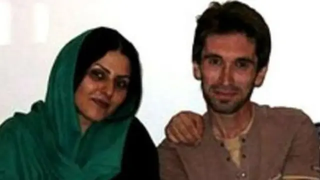 آرش صادقی و همسرش گلرخ ابراهیمی