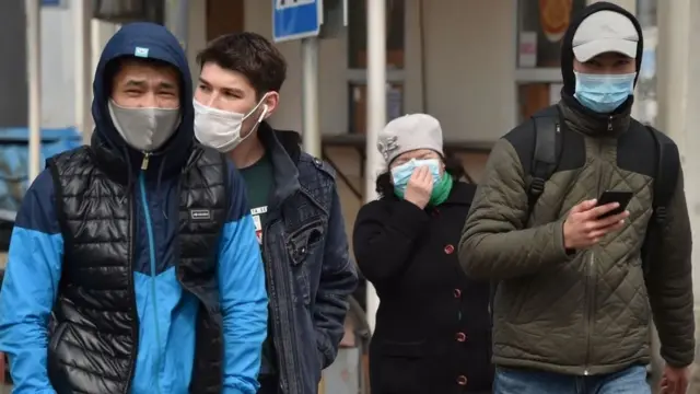 жаш жигиттер