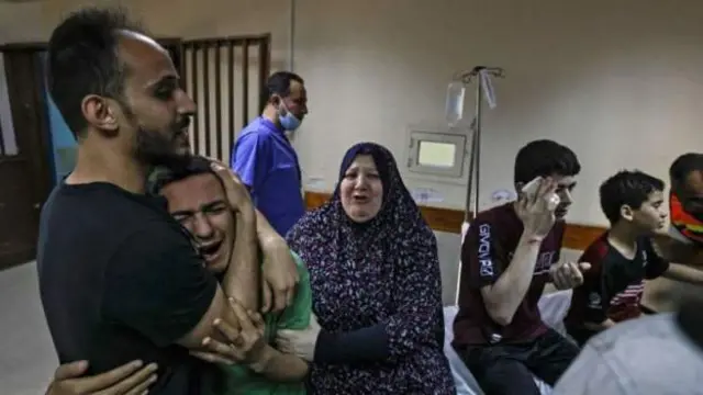 Wakazi wa Gaza wanaeleza kuwa makombora ya Israeli yanalenga makazi ya raia na kuzua taharuki kubwa