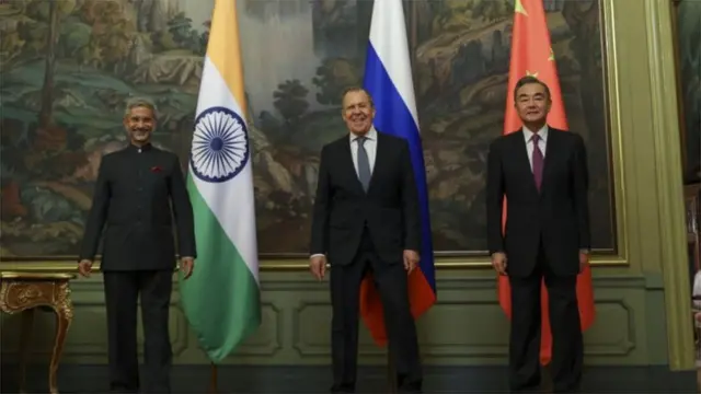 ভারতের পররাষ্ট্রমন্ত্রী এস জয়শঙ্কর, চীনের পররাষ্ট্রমন্ত্রী ওয়াং ই, রুশ পররাষ্ট্রমন্ত্রী সের্গেই লাবরভ