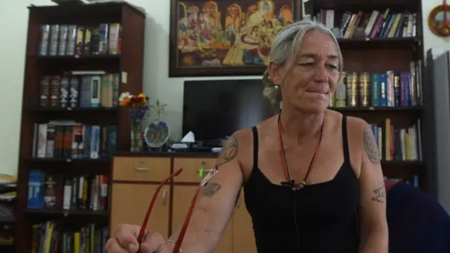 स्कारलेट को न्याय दिलाने के लिए उनकी मां क़ानूनी लड़ाई लड़ रही हैं