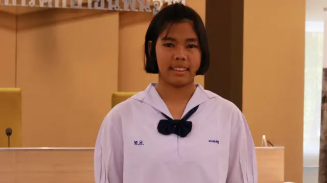 เด็กสาวสัญชาติพม่า