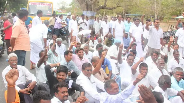 முற்றுகைப் போராட்டம்