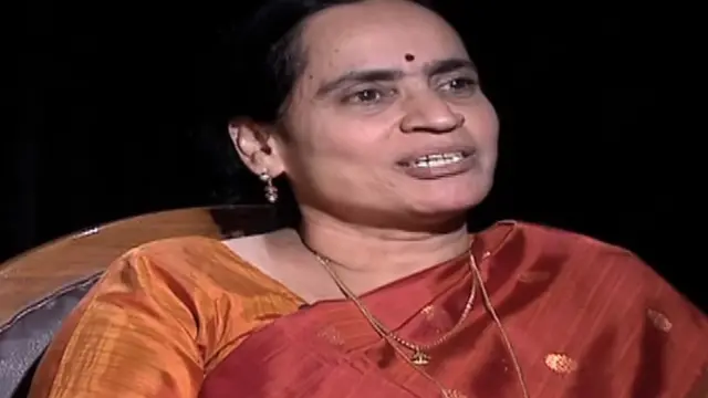 இந்தியாவின் முன்னணி இயற்பியலாளர்களில் ஒருவரான லட்சுமிகாந்தம்