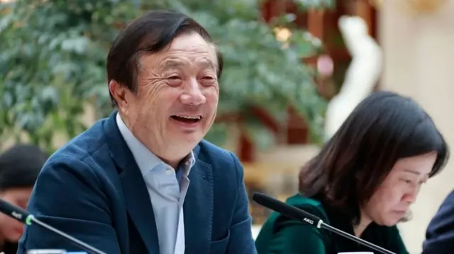 Ren Zhengfei adalah pebisnis terkaya di Cina.