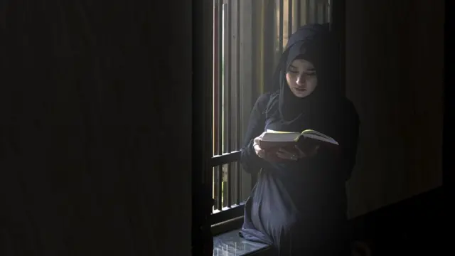 இஸ்லாத்தை `பாதுகாப்பதற்கான' மசோதா: பாகிஸ்தானில் தொடரும் சர்ச்சை