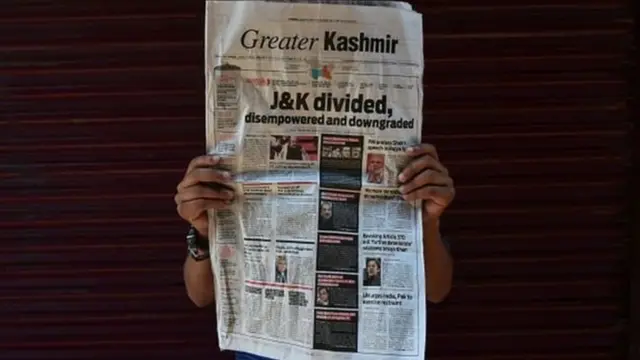 स्थानीय समाचार पत्रों की पृष्ठ संख्या भी घट गई है.