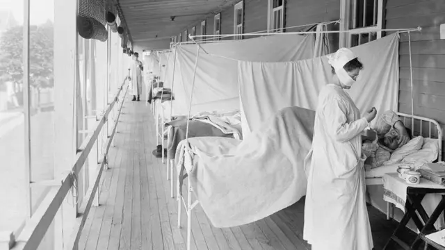 أصيب كثير من المرضى بمضاعفات جراء انتشار عدوى بكتيرية بسوائل بالرئة