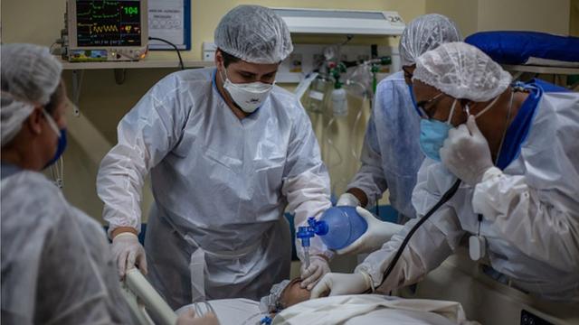 В больницах Бразилии нехватка седативных препаратов и кислорода