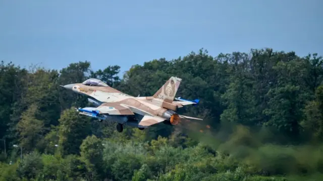 "F-16" qırcısı