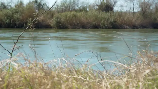 Rio Grande ni uruzi rugabura Mexique na Amerika