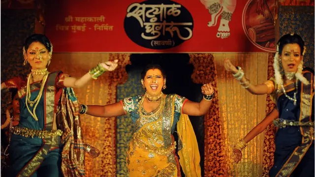 लावणी कलाकार