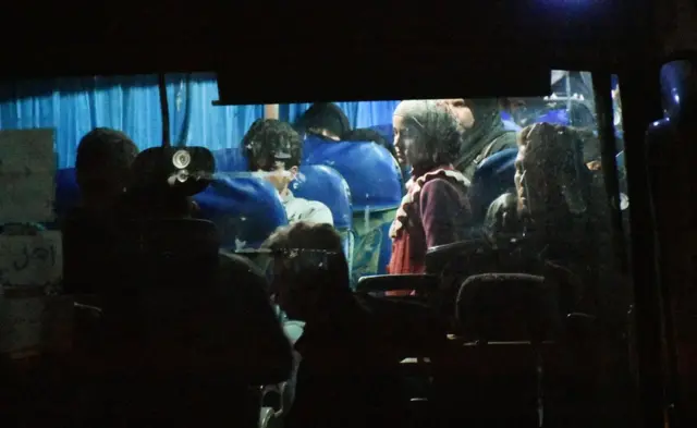 Evacuados de zonas rebeldes